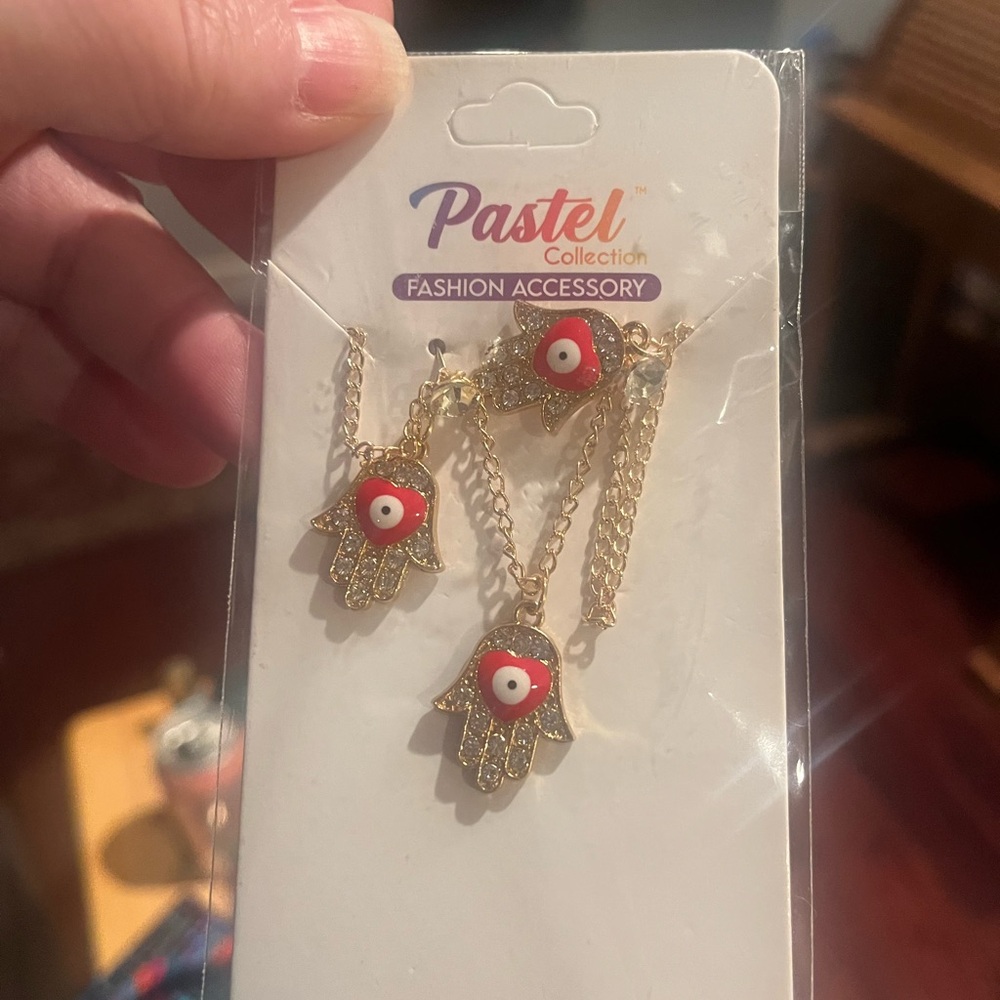 Gold and Red Hamsa Necklace Set